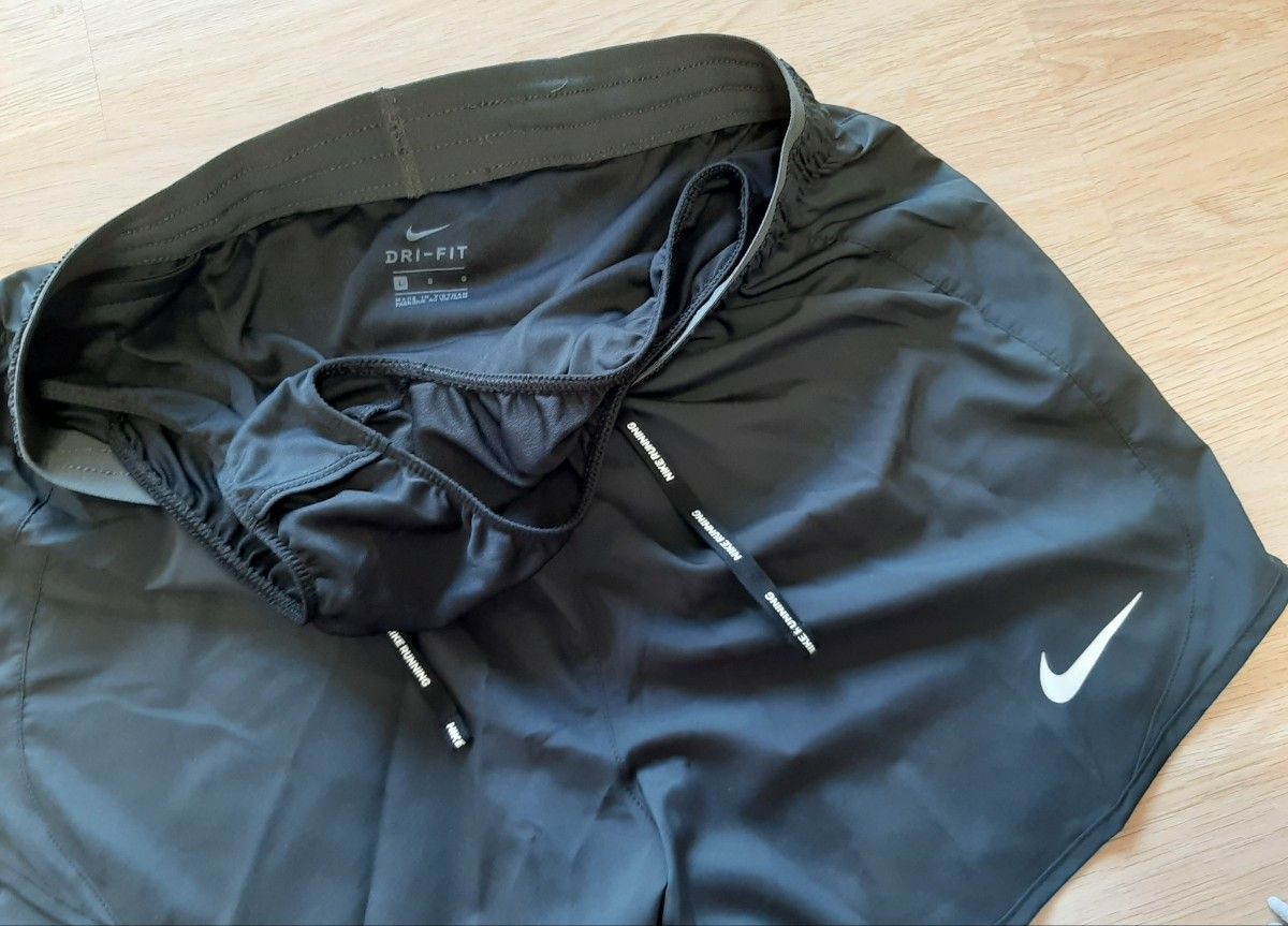 新品 NIKEセットアップ ジャケット ドライフィト 撥水 速乾 軽量 新品 NIKEセットアップ ジャケット ドライフィト 撥水 速乾 軽量