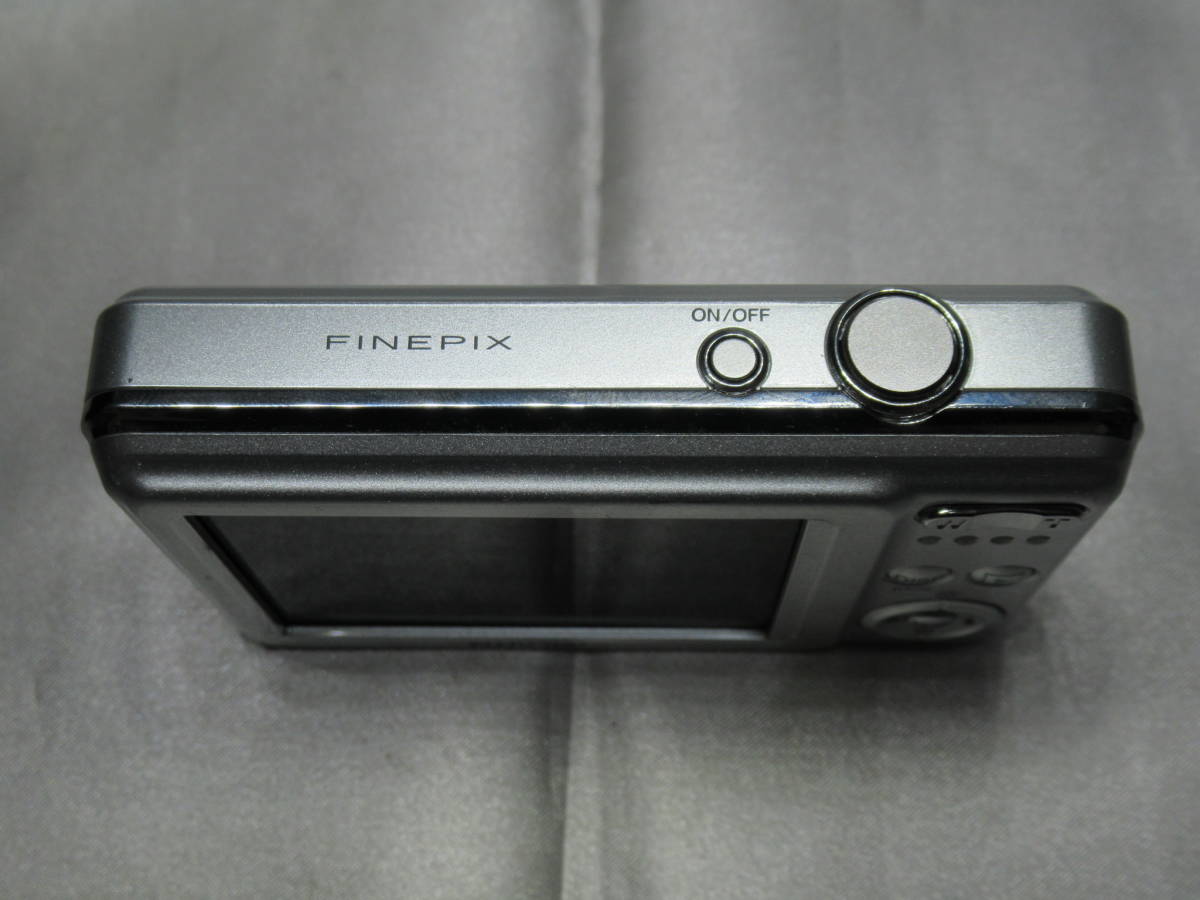 FUJIFILM / 富士フィルム FinePix J30 1220万画素 コンパクト FUJIFILM / 富士フィルム FinePix J30 1220万画素 コンパクト