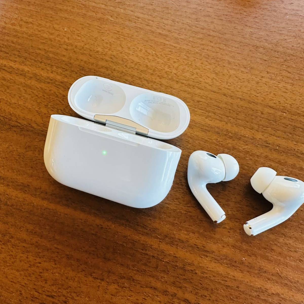 Apple AirPods Pro 充電ケースのみ A2190 エアポッズ - ヘッドフォン