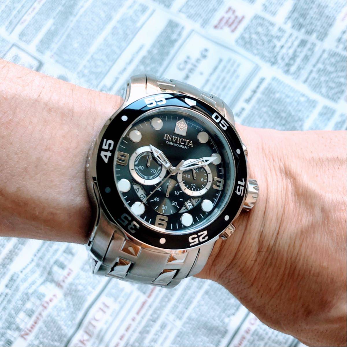 #2715【お洒落な高級感】メンズ 腕時計 インビクタ Invicta クォーツ 黒文字盤 Quartz 動作良好 ブラック クロノグラフ 防水 インヴィクタの画像4