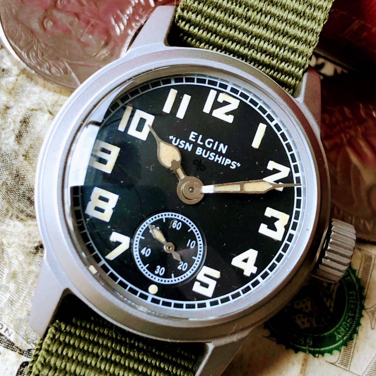 大人気新品 ELGIN ラウンド型 美品 動作品 手巻 機械式 WW2 エルジン