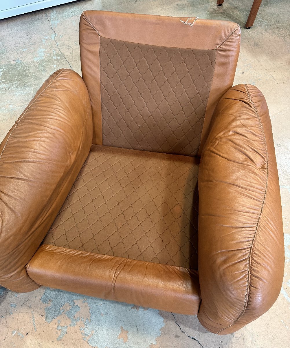 USED 70年代? ブズネリ 本革ヴィンテージ 1P ソファ BUSNELLI USED 70年代? ブズネリ 本革ヴィンテージ 1P ソファ BUSNELLI
