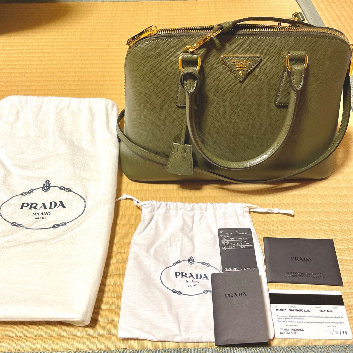 PRADA＊極美品SAFFIANO LUX サフィアーノバッグ MILITARE オリーブグリーン カーキ×ゴールド 1BA837