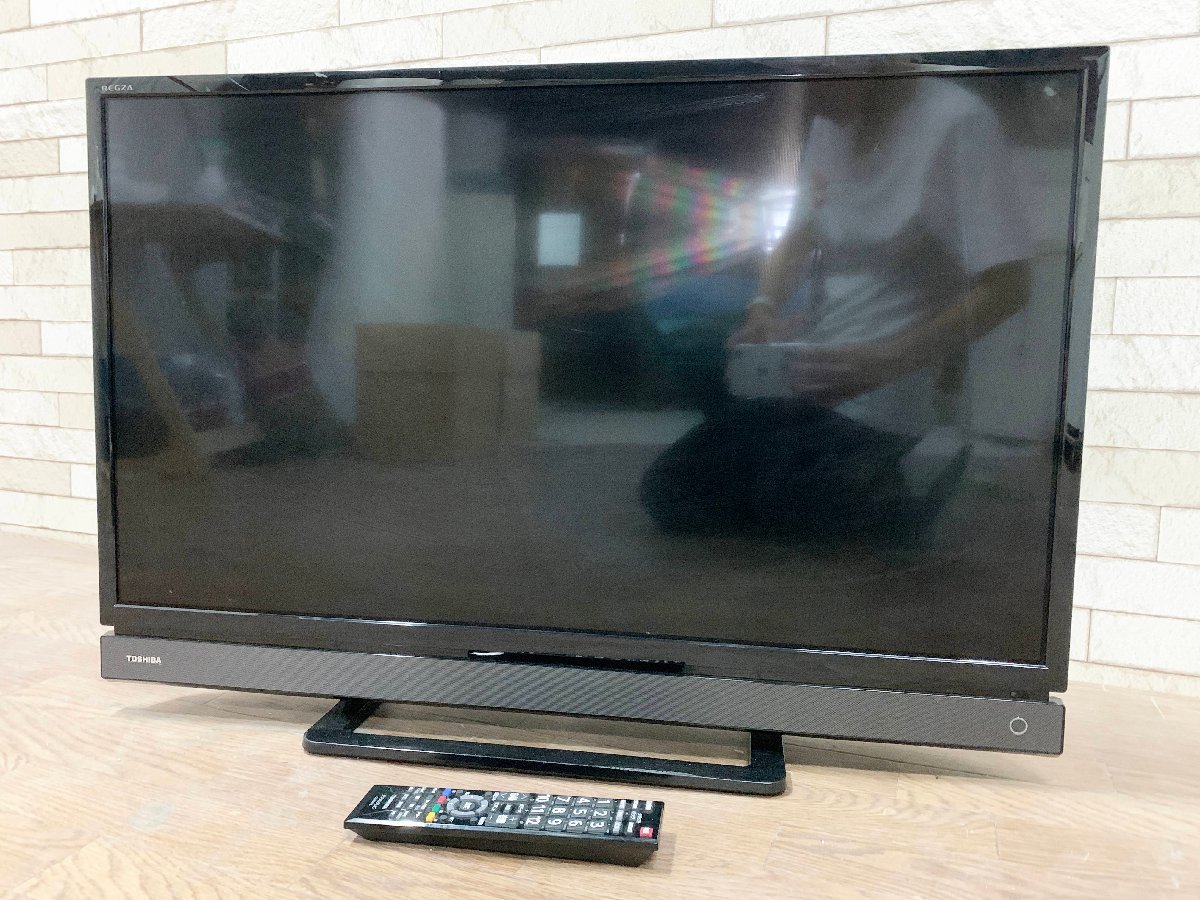 【美品】東芝 TOSHIBA レグザ REGZA 液晶テレビ 32V型 TV 薄型 軽量 32S20 17年製 中古 新生活家電 動作OK_画像1