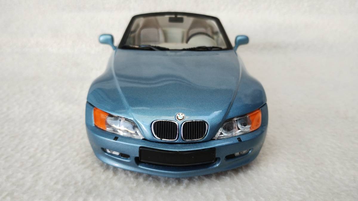 （美品）UT モデル 007 Bond Car BMW Z3 Roadster 1/18 ゴールデンアイ ジェームズ・ボンド ミニカー ビンテージ物 磨き済み大迫力_画像4