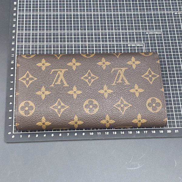 G0922 ルイヴィトン LOUIS VUITTON 三つ折り長財布 ポルトトレゾール