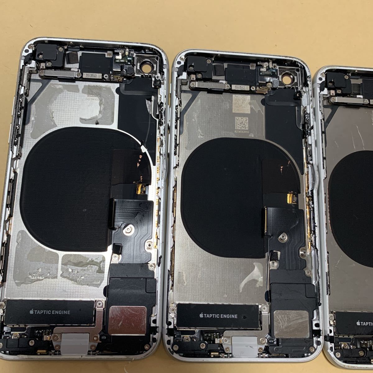 4つ中古　Phone8 純正バックパネル　筐体　ホワイト　背面パネル　ジャンク_画像6