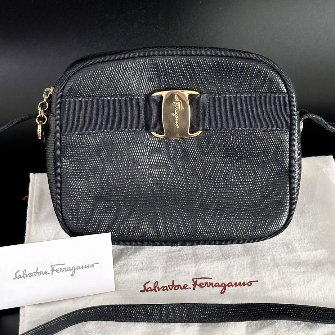 フェラガモ Ferragamo ショルダー リザード ヴァラリボン ネイビー