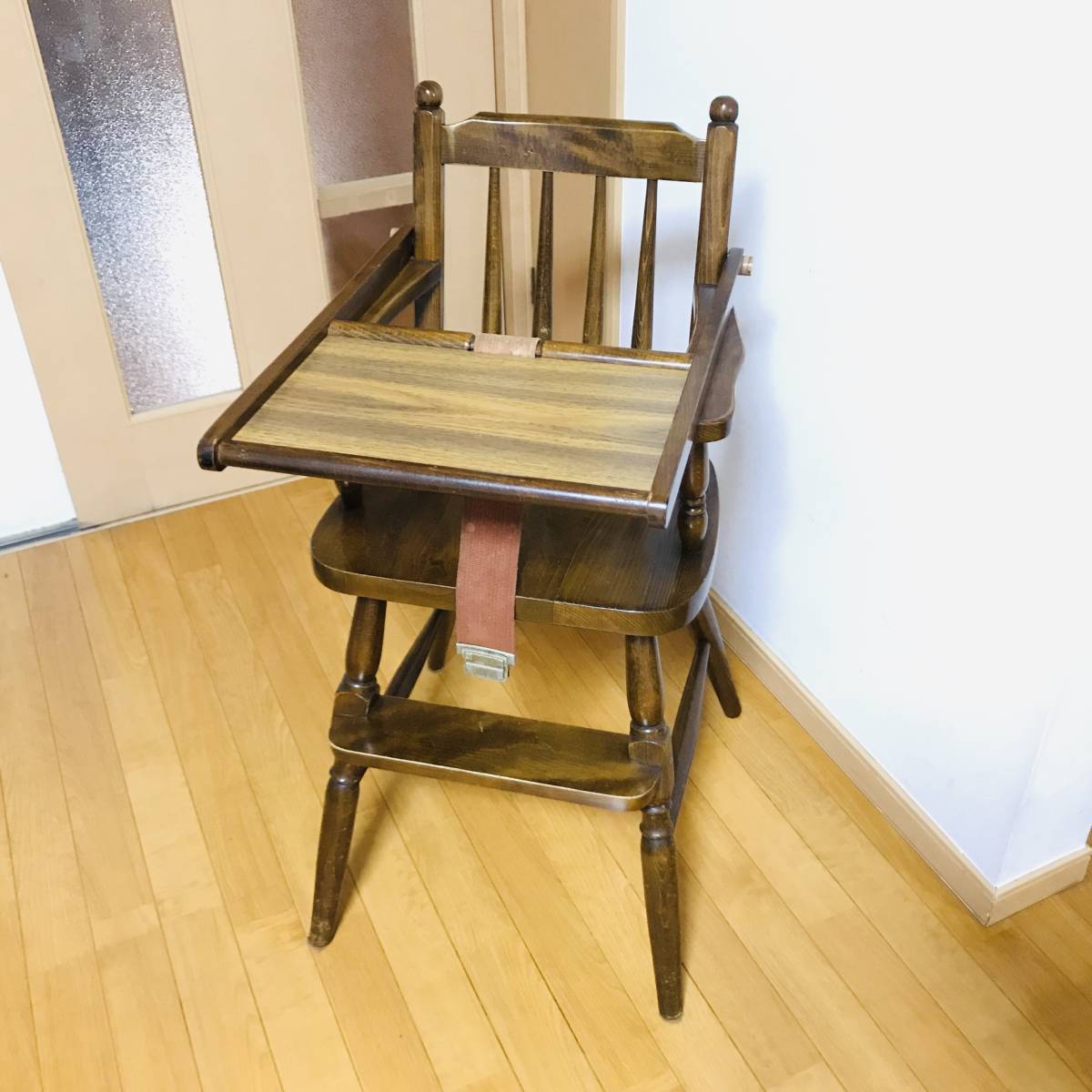 * free shipping * anonymity delivery *.. furniture Kashiwa woodworking baby chair high chair KASHIWA belt, table attaching 