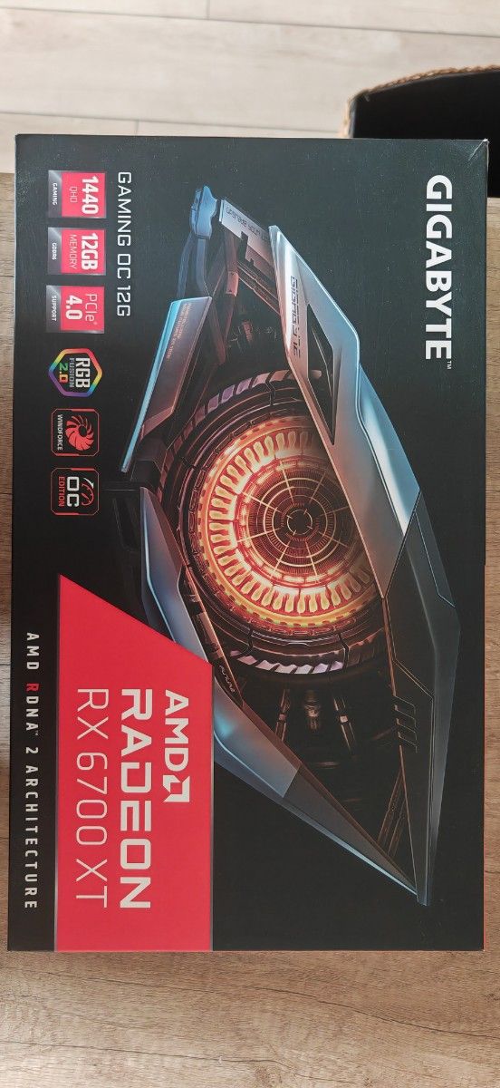 Gigabyte Radeon RX 6700XT ゲーミング OC 12GB GDDR6 グラフィック