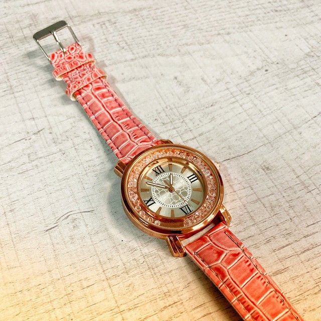 733【人気商品】レディース 腕時計 クォーツ ピンク お洒落 アイテム