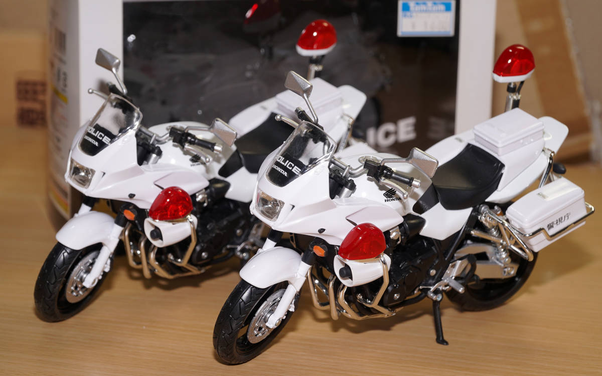 1/12 ホンダ HONDA CB1300P 白バイ 警視庁 2台セット ミニカー アオシマ スカイネット ダイキャスト 完成品 ミニカー 送料無料