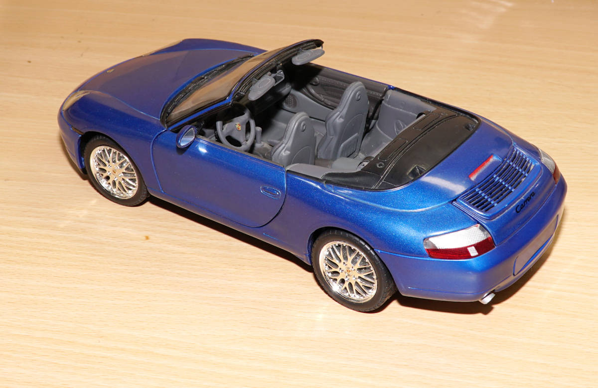 1/18 ポルシェ Porsche 911 カブリオレ cabriolet（996型）ブルー ホットウィール ミニカー ダイキャスト 本体のみ 箱なし 送料無料_画像3