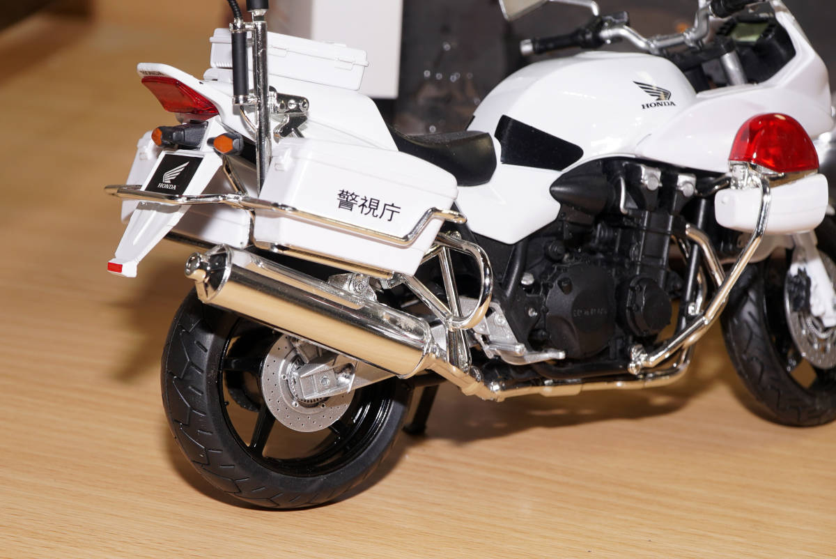 1/12 ホンダ HONDA CB1300P 白バイ 警視庁 2台セット ミニカー アオシマ スカイネット ダイキャスト 完成品 ミニカー 送料無料