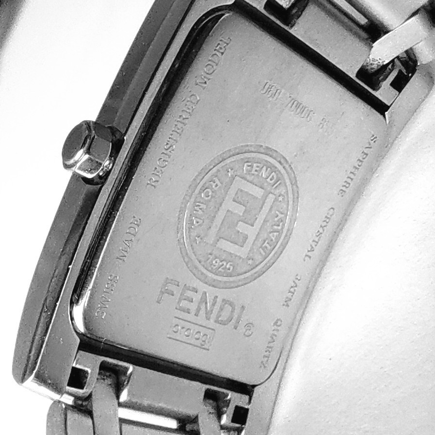 【正規品】FENDI フェンディ☆アナログ腕時計　orologi　ステンレススチール製　シルバーカラー　※電池交換済_画像3