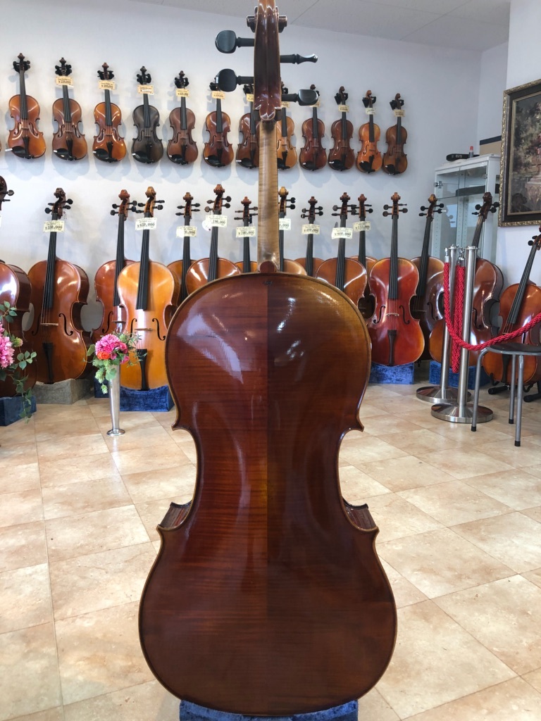  виолончель Германия производства Bjorn Stoll mod.Stradivari Classic 2012 год производства обычная цена 972,000 иен. высококлассный виолончель! половина период подведение счетов распродажа. специальная цена .!