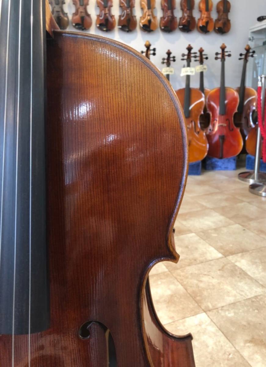  виолончель Германия производства Bjorn Stoll mod.Stradivari Classic 2012 год производства обычная цена 972,000 иен. высококлассный виолончель! половина период подведение счетов распродажа. специальная цена .!