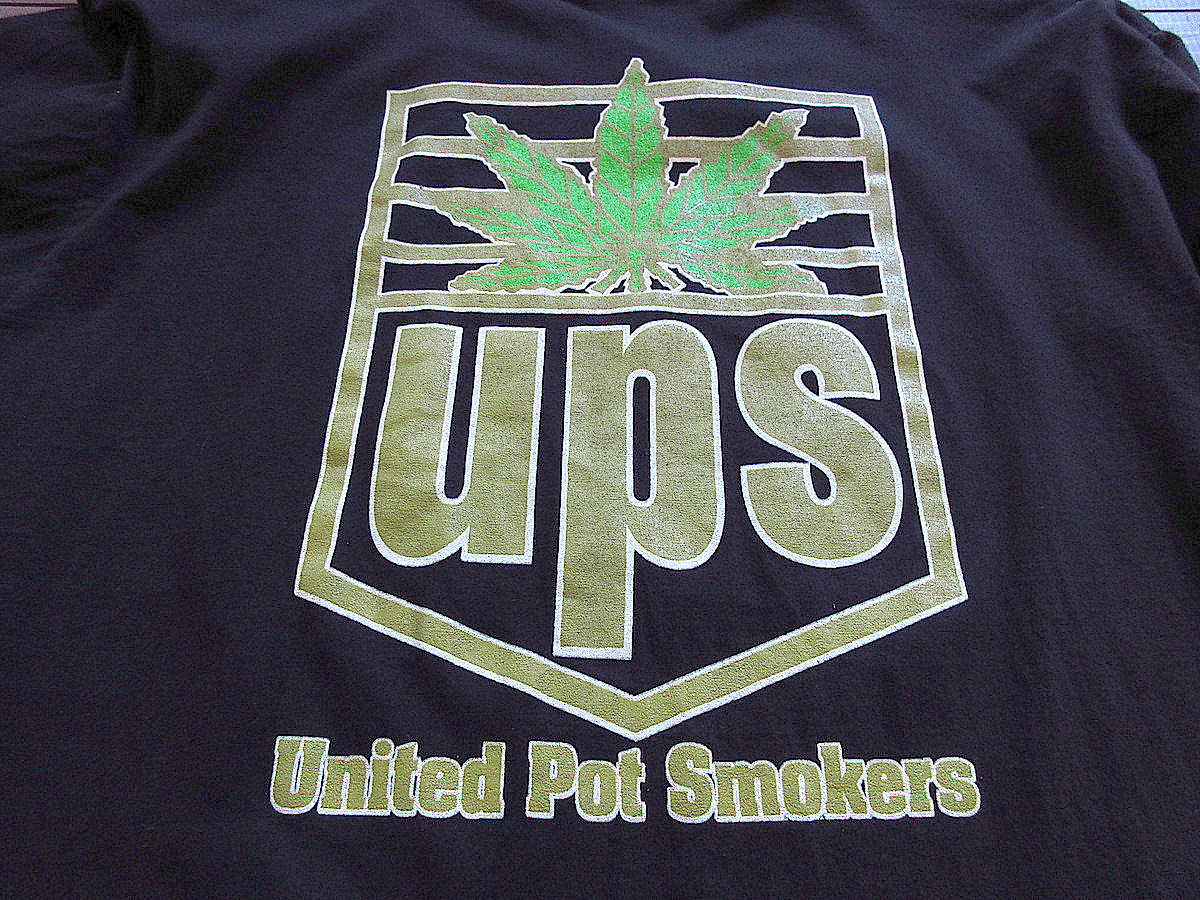 United Pot SmokersプリントTシャツ黒size XL●230917j2-m-tsh-ot古着UPSマリファナ_画像3