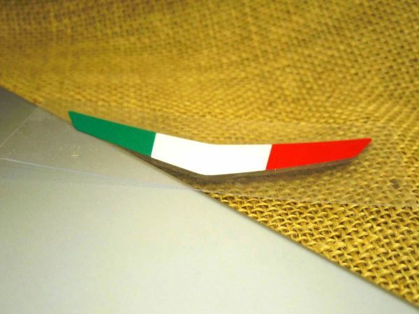 イタリア国旗カラー 反射ステッカー リフレクター V型 バイク ducati等に_画像5