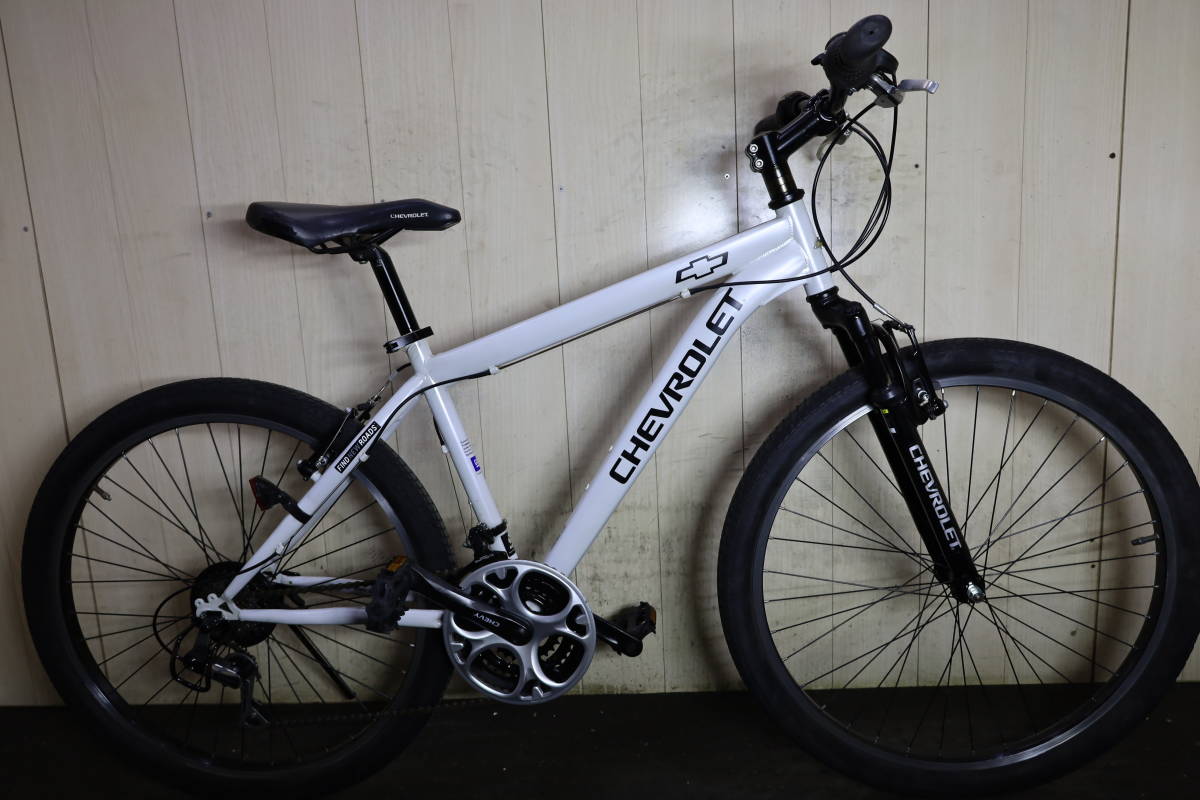 人気美品！Chevrolet Corvetteシボレーコルベット 26型 シマノ18速 430mm WHITE MTB