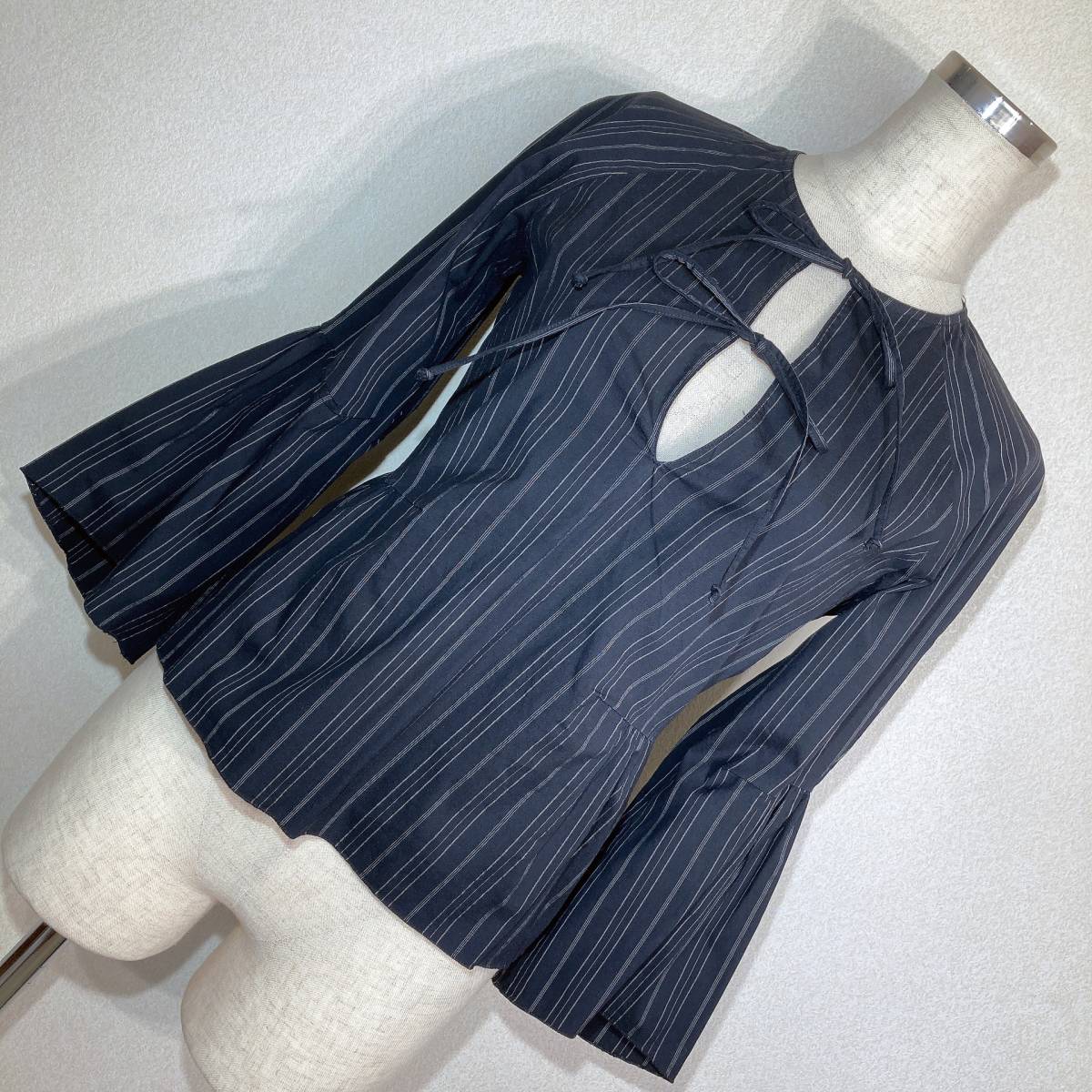B433 beautiful goods!#GRIFONI Gris four ni* made in Italy * black * stripe * design blouse #40