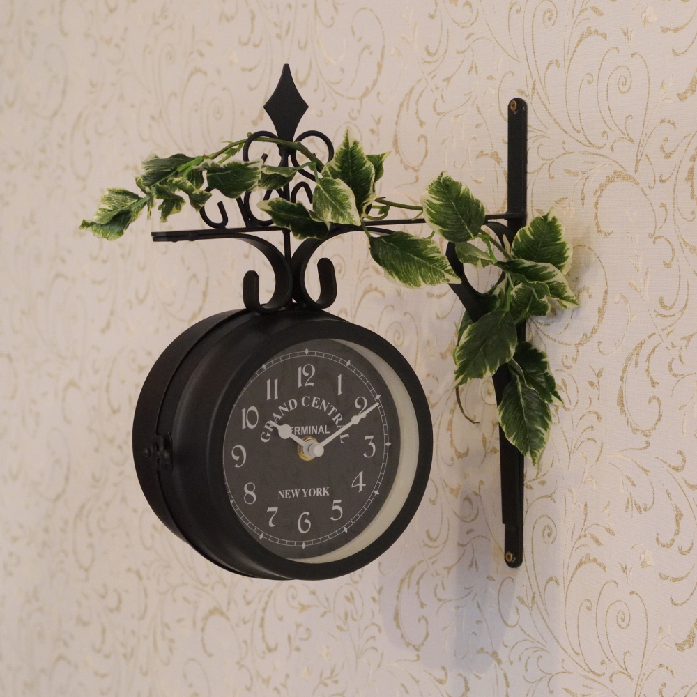 * limited amount * Britain manner both sides wall wall clock black M antique wall clock wall clock wall clock digital clock Northern Europe stylish wall clock retro 