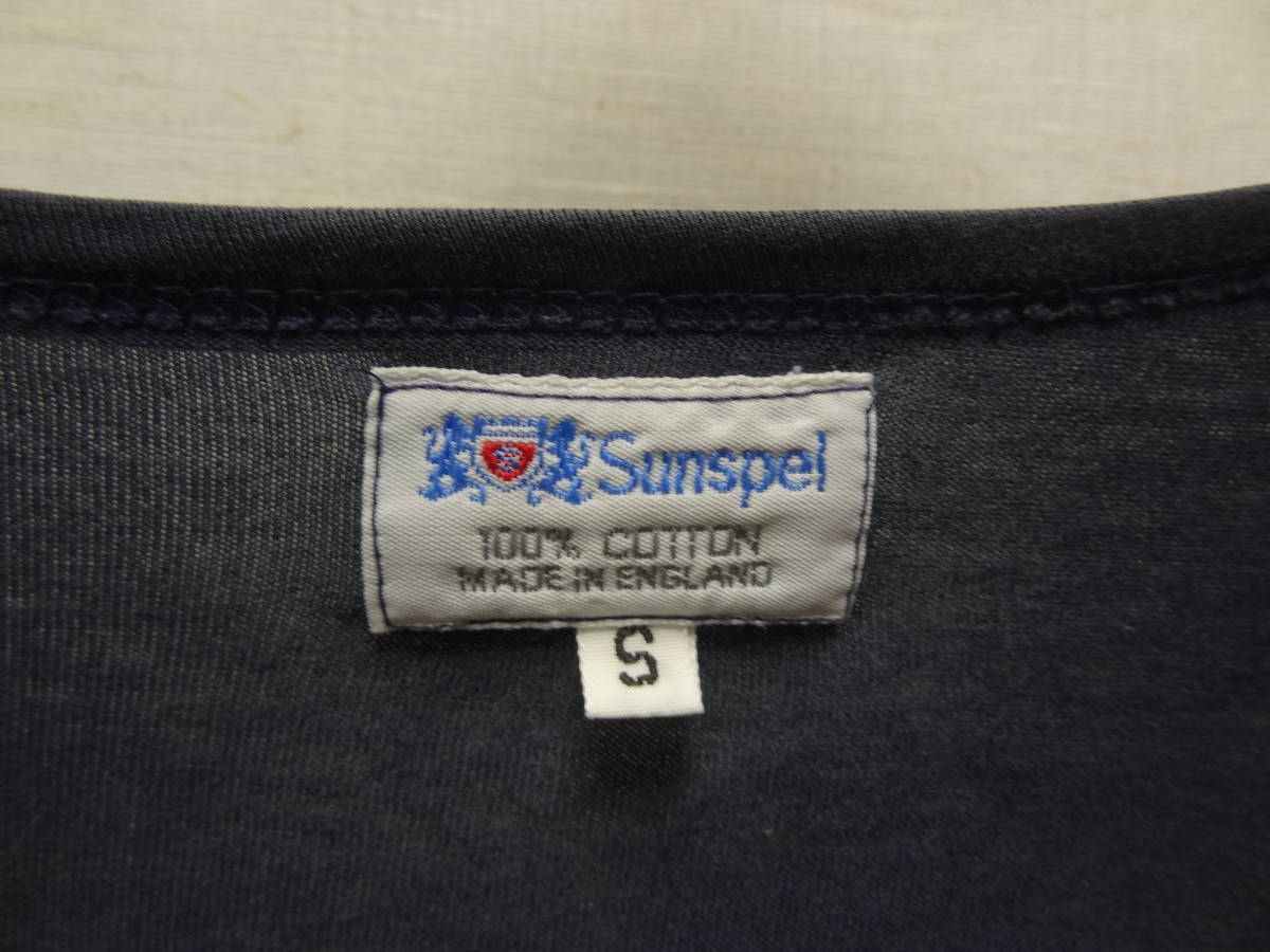 全国送料無料 サンスペル Sunspel MADE IN ENGLAND ボーイズ Bshop ビショップ メンズ＆レディース 紺色 Vネック長袖 綿100% Tシャツ S_画像2