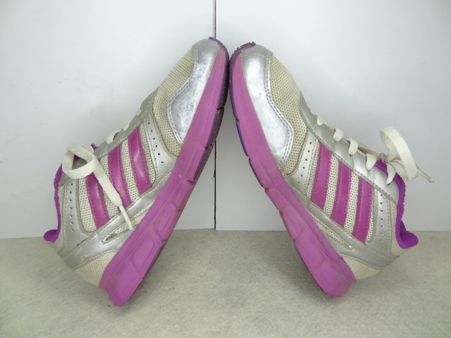 全国送料無料 アディダス adidas OrthoLite 子供靴キッズ女の子パープルピンクラインメッシュ 素材ランニング スニーカーシューズ 19cm_画像4
