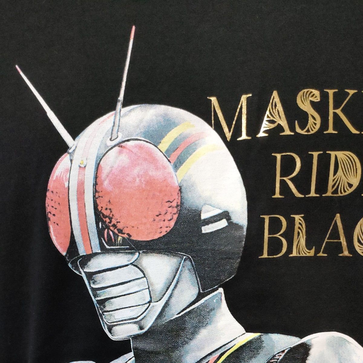 仮面ライダーブラック【新品未使用】半袖ＴシャツS/M　ブラック　GUジーユー　紙タグも付いて　MASKED RIDER BLACK