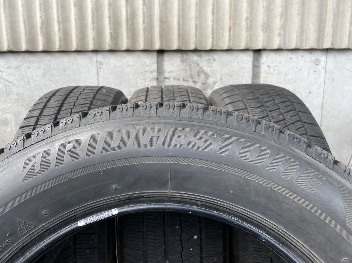 G1869　☆在庫処分価格☆深溝スタッドレス☆ BRIDGESTONEブリヂストン BLIZZAK VRX2　215/60R16 95Q　4本価格　2017年製_画像8