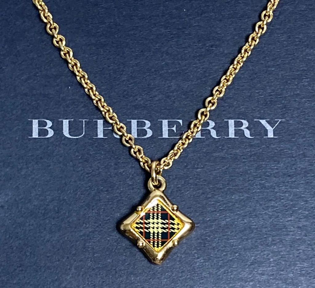 美品 バーバリー ヴィンテージ ノバチェック Bチャーム ゴールド