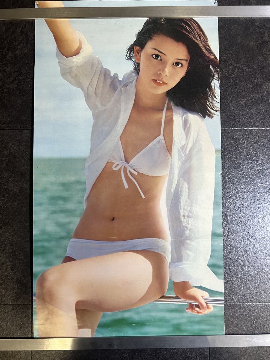 Yahoo!オークション - 『昭和アイドル 70年代 岡田奈々 ポスター Yahoo!オークション - 『昭和アイドル 70年代 岡田奈々 ポスター