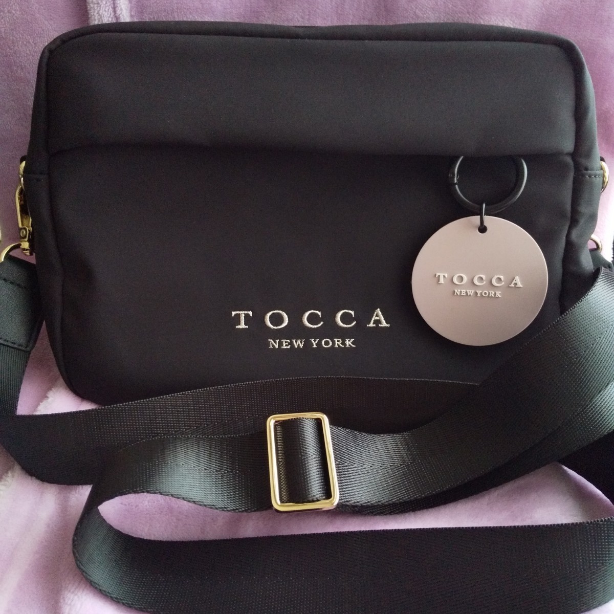 TOCCA トッカ WEB限定 & 一部店舗限定 ARIA CAMERA BAG ショルダーバッグ ブラック 黒 バッグ ショルダー チャーム付き 未使用