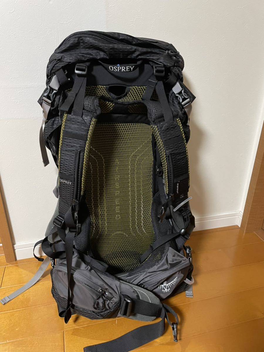 オスプレイOSPREY アトモスATMOS AG50 登山 リュック50L 1度のみ使用美品 ブラック テント泊 縦走バックパック大型 腰ホールド オスプレーの画像2