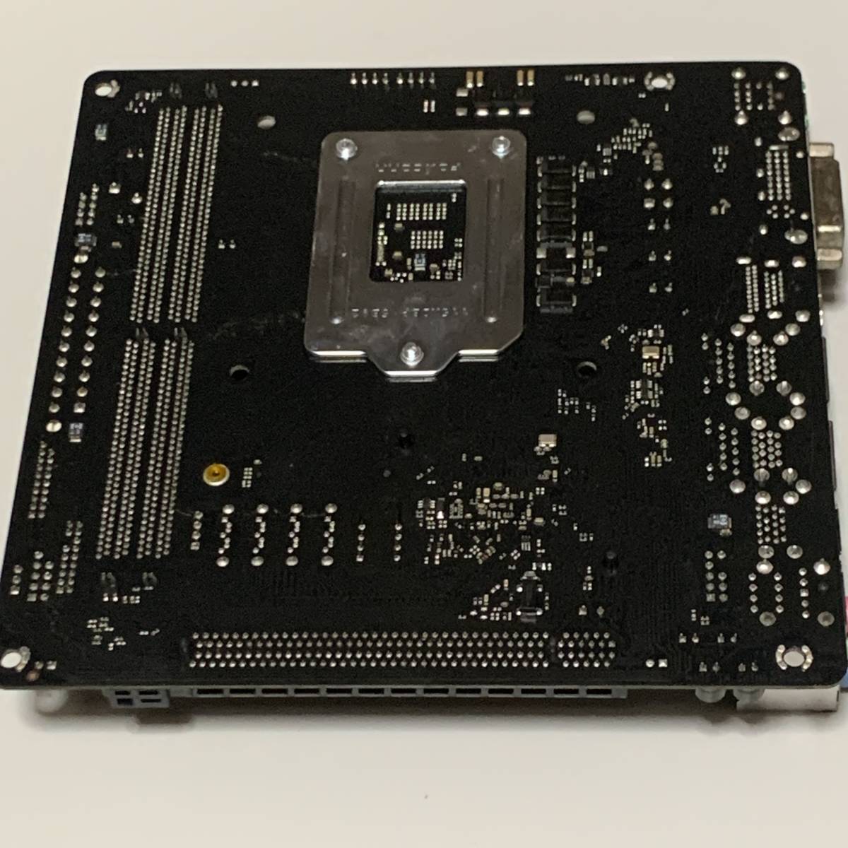 【通電不可】ASRock H170M-ITX/ac /【動作可】Core i3-6100 4GBメモリ2枚 パネル・CPUクーラー 付属 / LGA1151 Mini-ITX_画像7