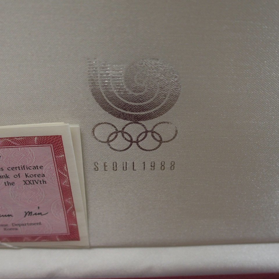 f002 E2 2 1988年 韓国 ソウル SEOUL ソウルオリンピック プルーフ 貨幣セット 記念硬貨 記念コイン_画像2