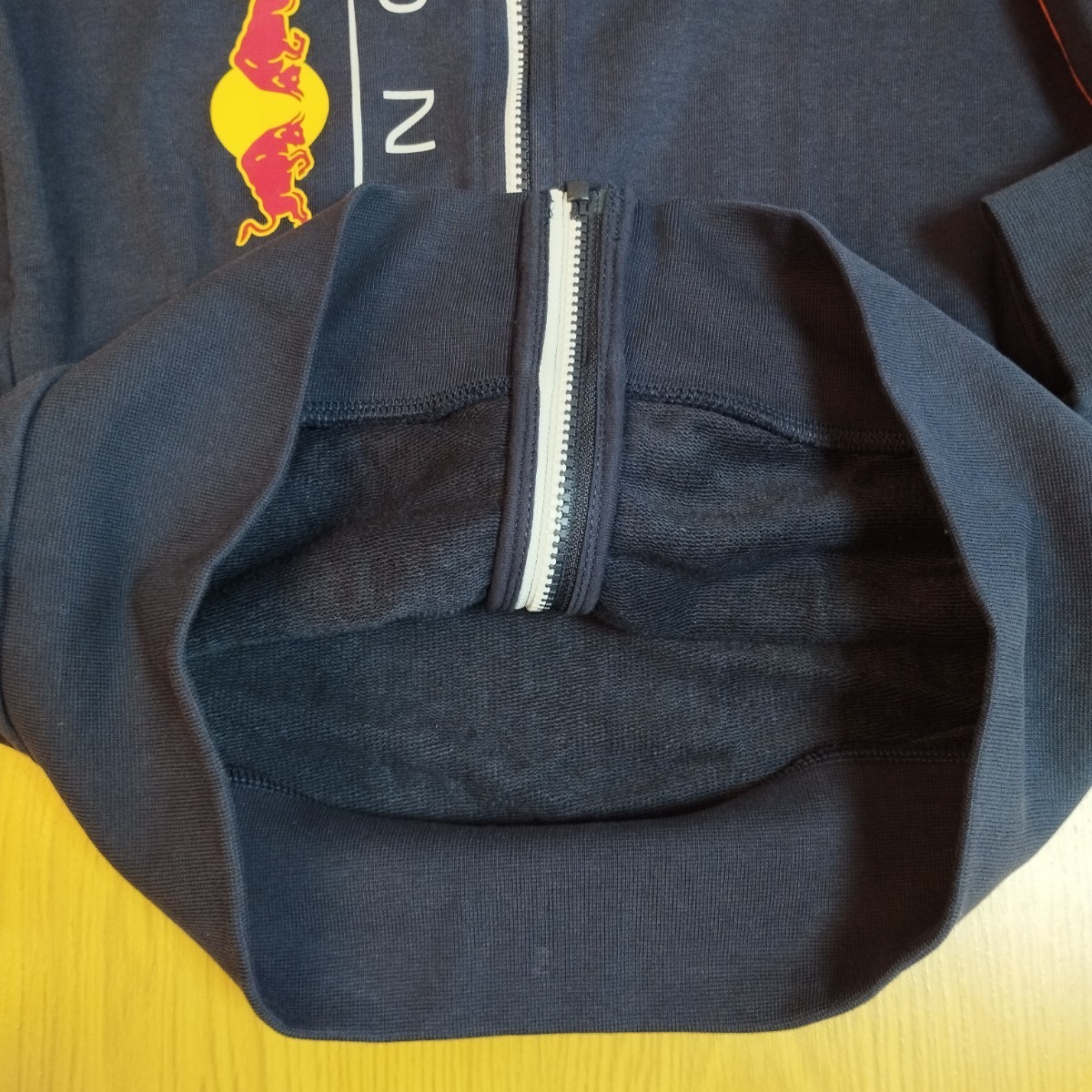  Puma Red Bull RBR MT7f-ti full Zip jacket & pants [534999/535001 (S) regular price 23100 jpy ]