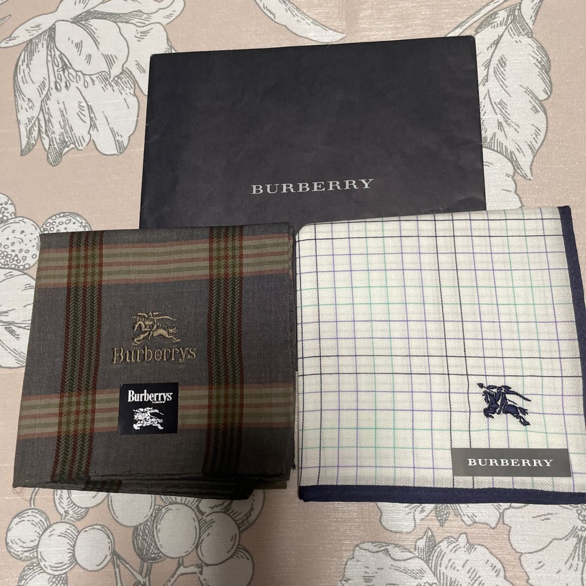 Burberry メンズ 未使用 セット ハンカチ-