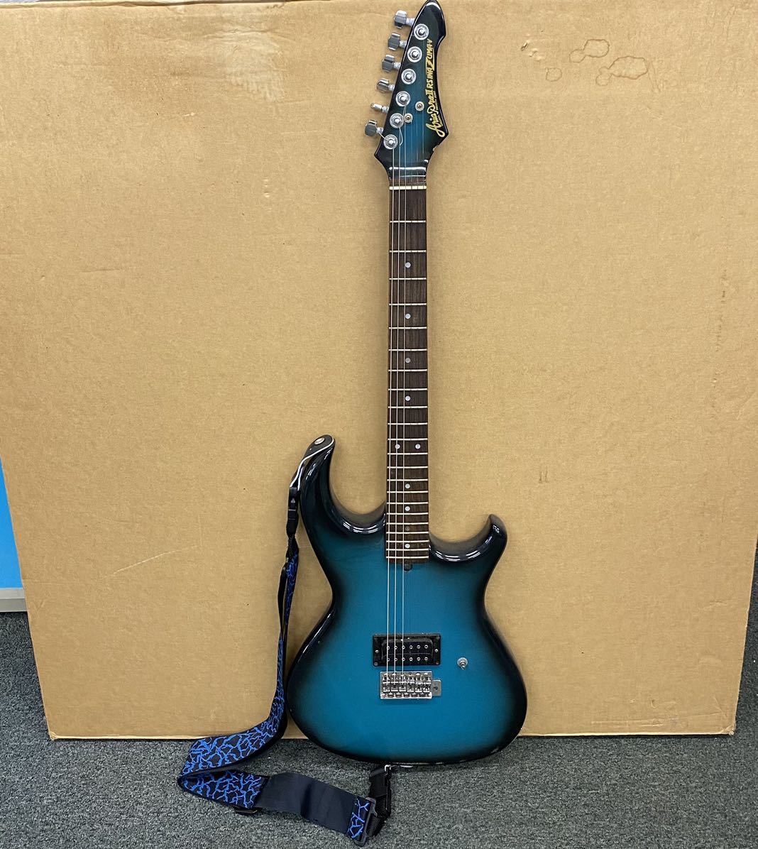 Aria Pro Ⅱ RS INAZUMA V エレキギター MADE IN JAPAN Aria Pro Ⅱ RS INAZUMA V エレキギター MADE IN JAPAN