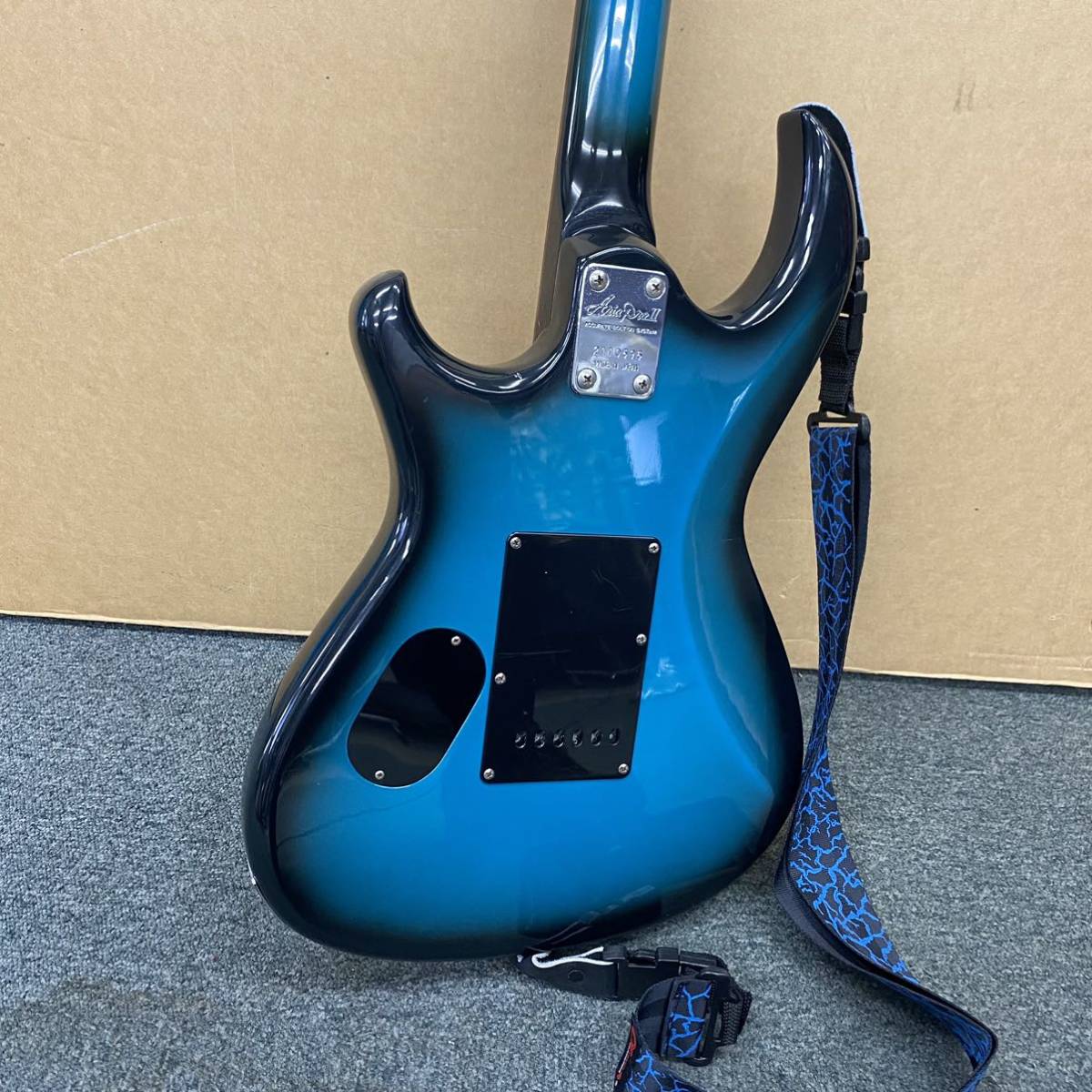 Aria Pro Ⅱ RS INAZUMA V エレキギター MADE IN JAPAN Aria Pro Ⅱ RS INAZUMA V エレキギター MADE IN JAPAN