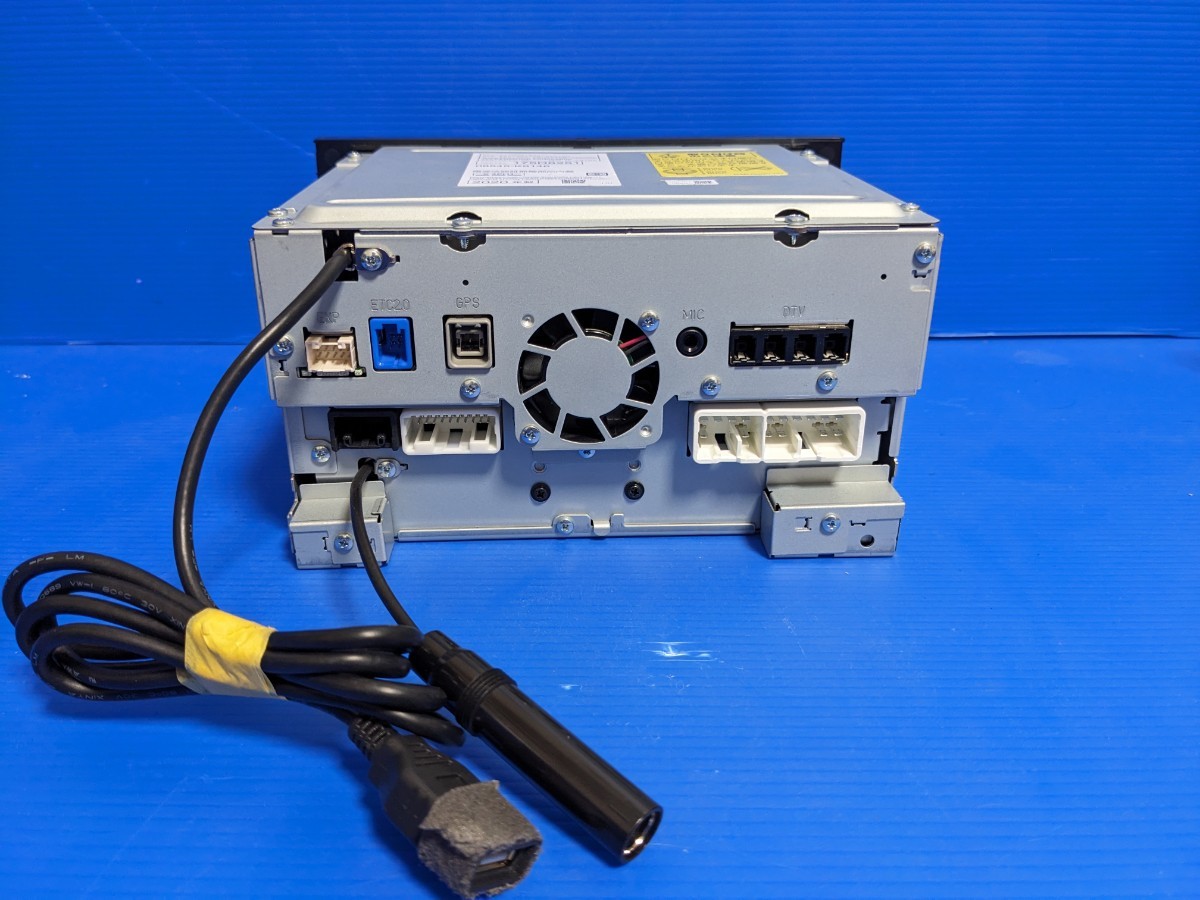 ダイハツ純正 NMZK-W71D + DRN-H70N 2021年製メモリーナビ ダイハツ純正 NMZK-W71D + DRN-H70N 2021年製メモリーナビ