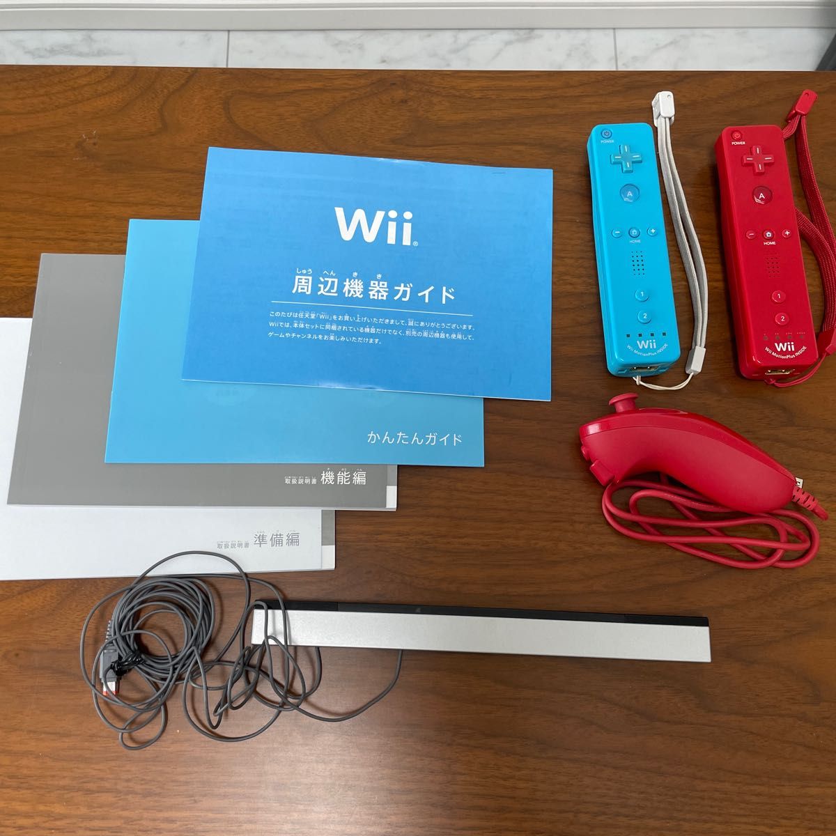 Wii 本体（スーパーマリオ25周年記念仕様）+ソフト3本（スマブラX 桃鉄