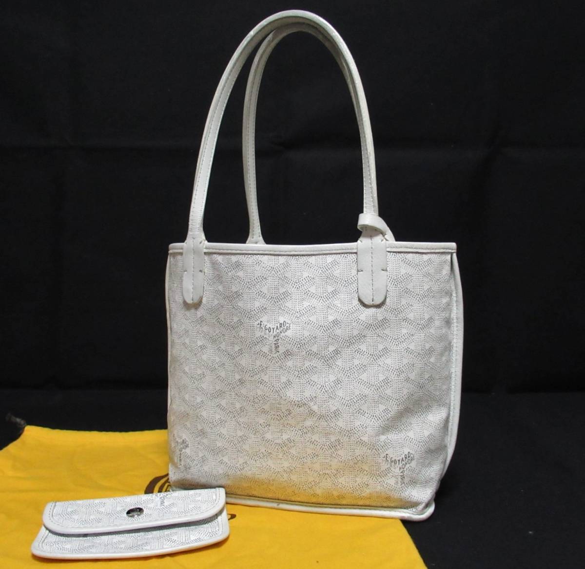 Goyard Saint Louis Junior Tote Hand Bag PVC Canvas Leather White From  Japan, Luxury, Bags & Wallets on Carousell