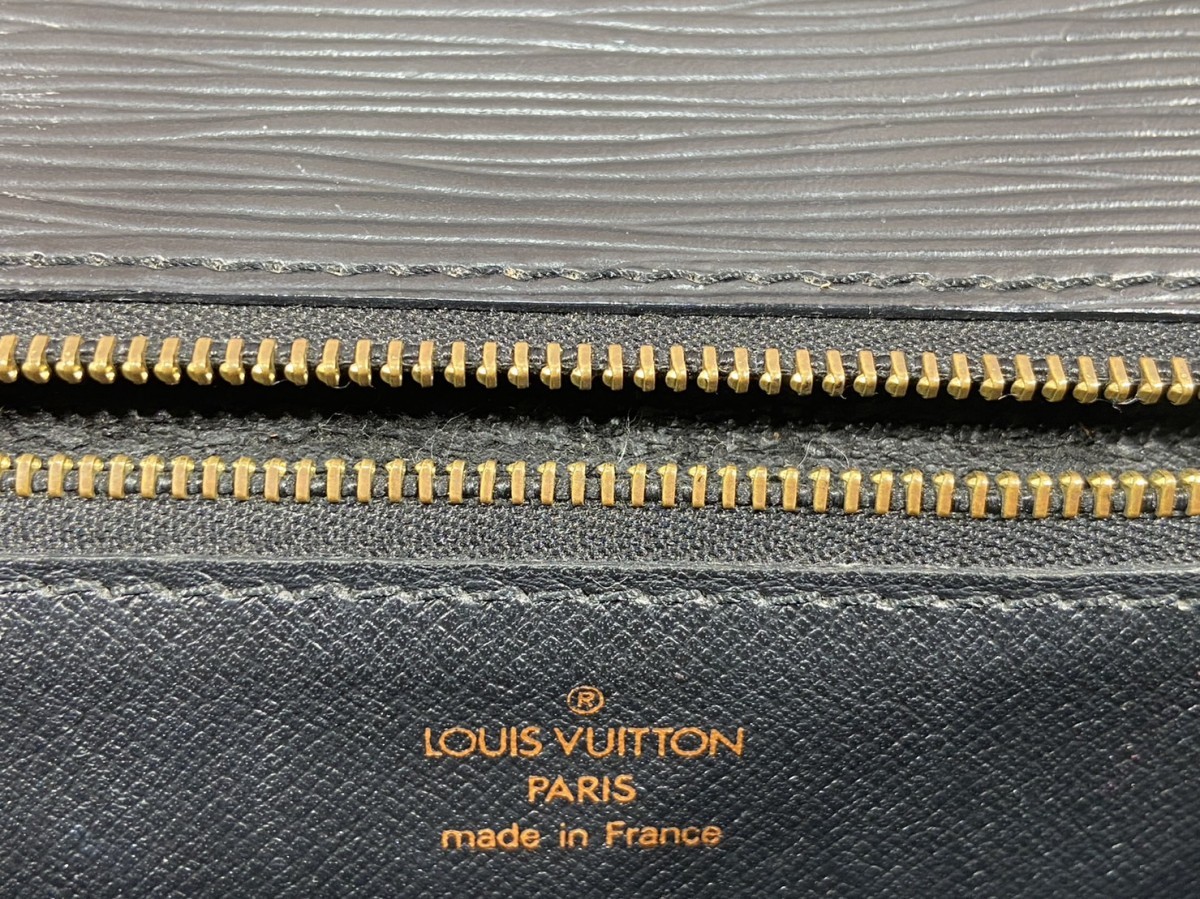 LOUIS　VUITTON　ルイヴィトン　エピ　モンソー28　ショルダーバッグ　ハンドバッグ　2WAY　カラー、ブラック　91063B_画像5