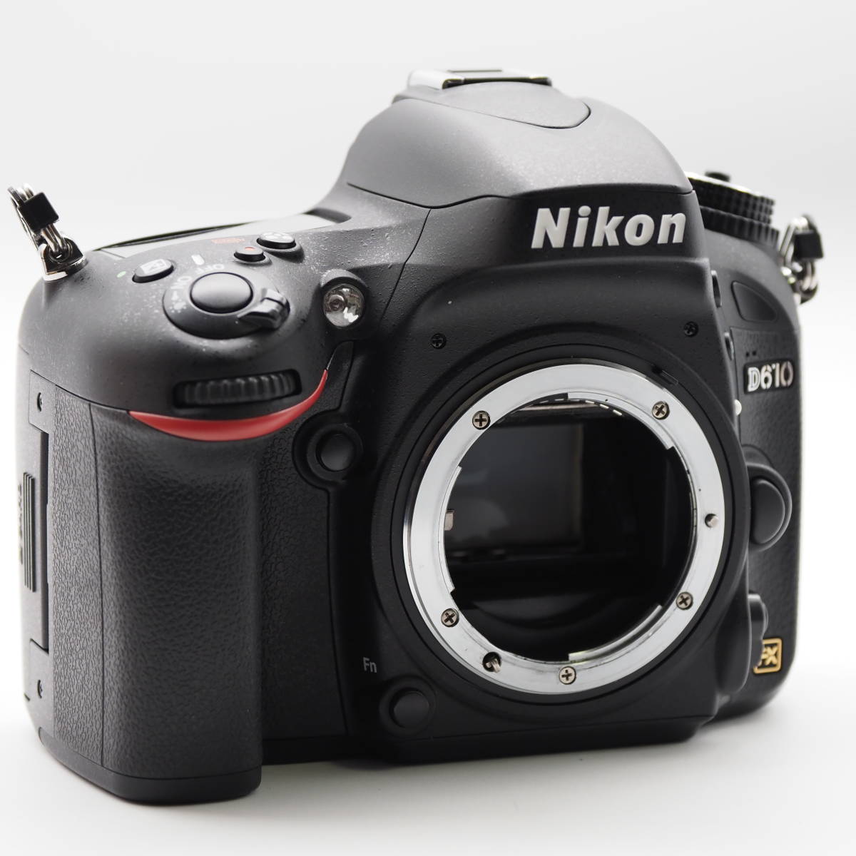 世界的に ☆ショット数3412回の新品級☆ Nikon ニコン デジタル一眼