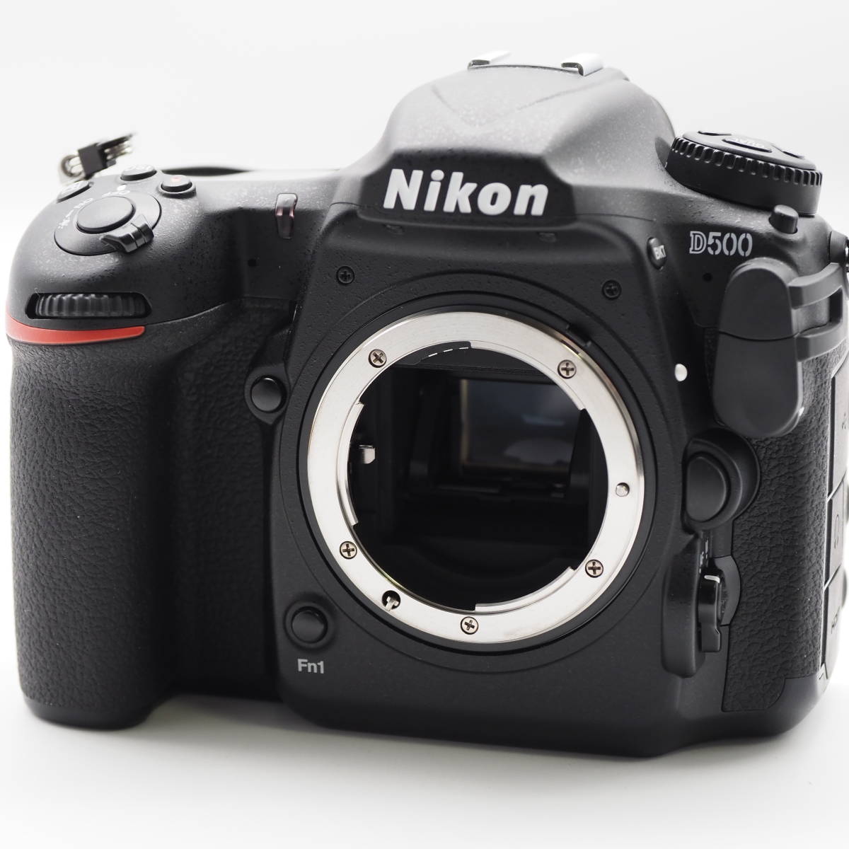 ★ショット数3506回の新品級★ Nikon ニコン デジタル一眼レフカメラ D500 ボディ #2614_画像3