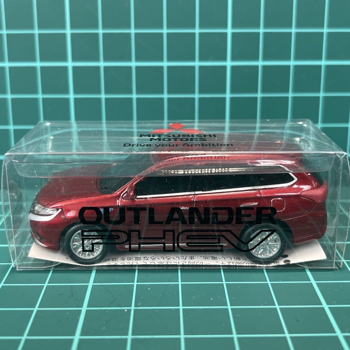 ディーラー特注品 レア物 非売品 1/64 MITSUBISHI MOTORS 2代目アウトランダーPHEV 三菱 ミニカー カラーサンプル 色見本