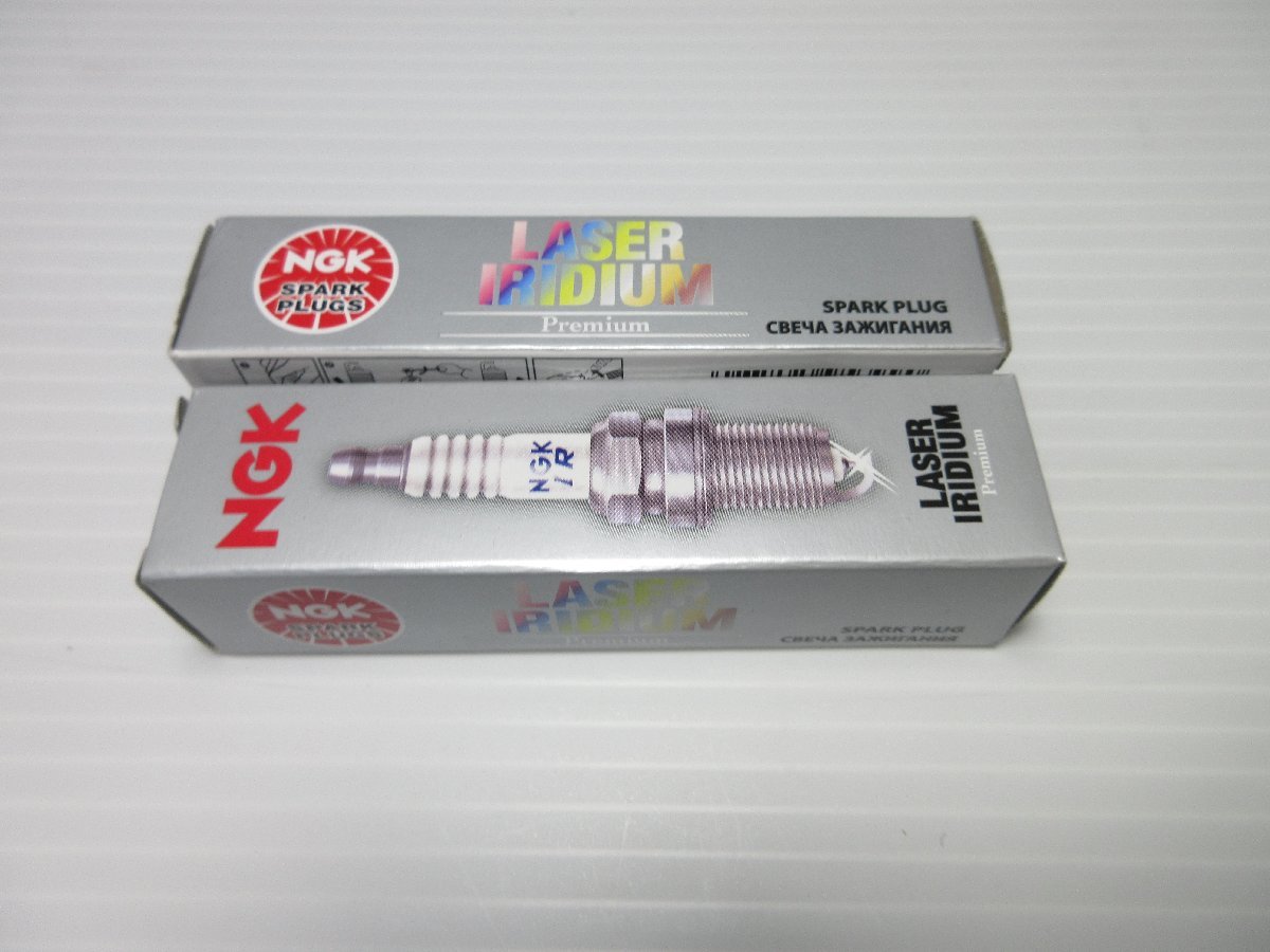 激安　新品　NGK　LASER IRIDIUM　SILMAR9B9　95399　2本　ニンジャ250　EX250P　売り切り_画像1