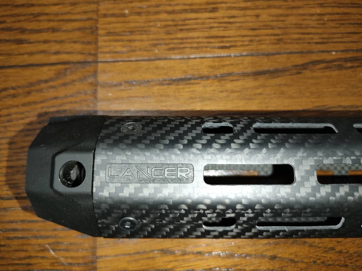EMG Lancer Systems LCH リアルカーボンファイバー M-lok ハンド EMG Lancer Systems LCH リアルカーボンファイバー M-lok ハンド