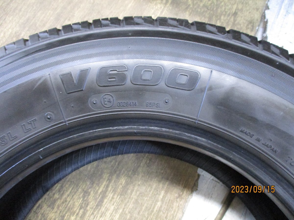 ■中古タイヤ■　195/80R15 107/105L LT BRIDGESTONE V600 ハイエース等 夏タイヤ オンロード 激安 送料無料　B9_V600